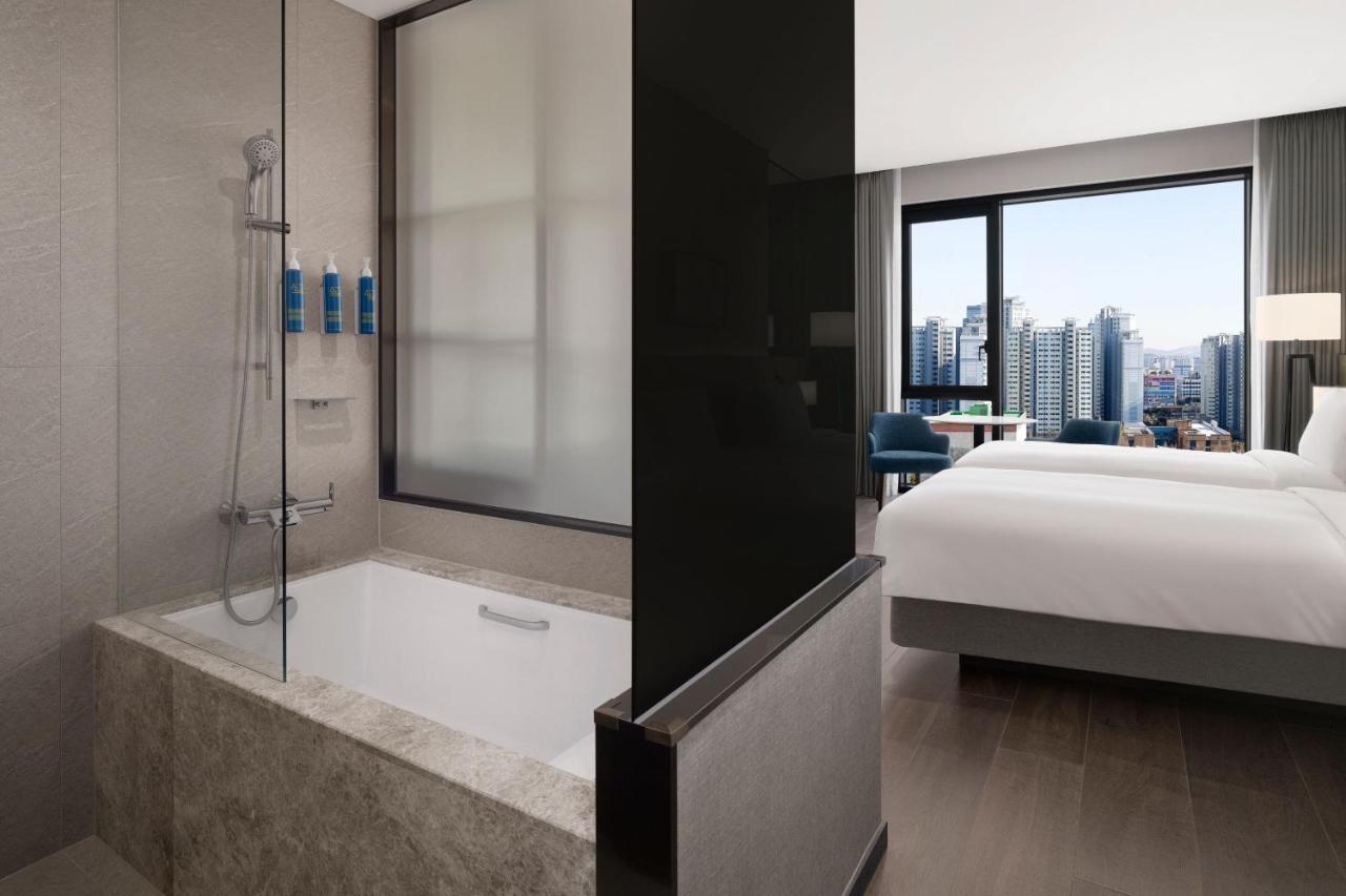 Four Points By Sheraton Suwon Exterior photo