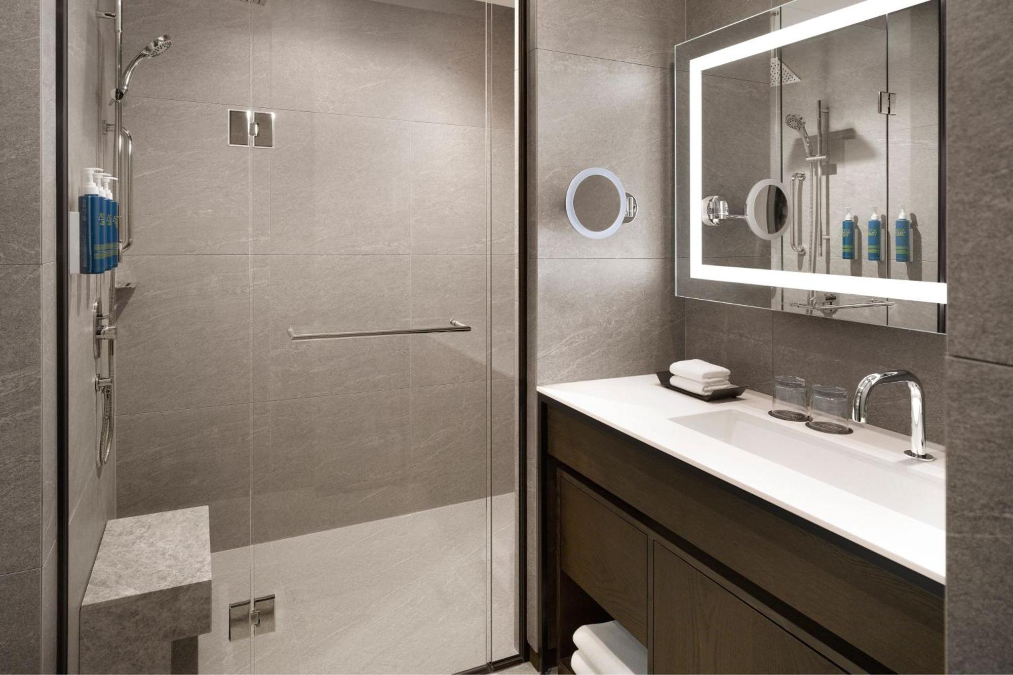 Four Points By Sheraton Suwon Exterior photo