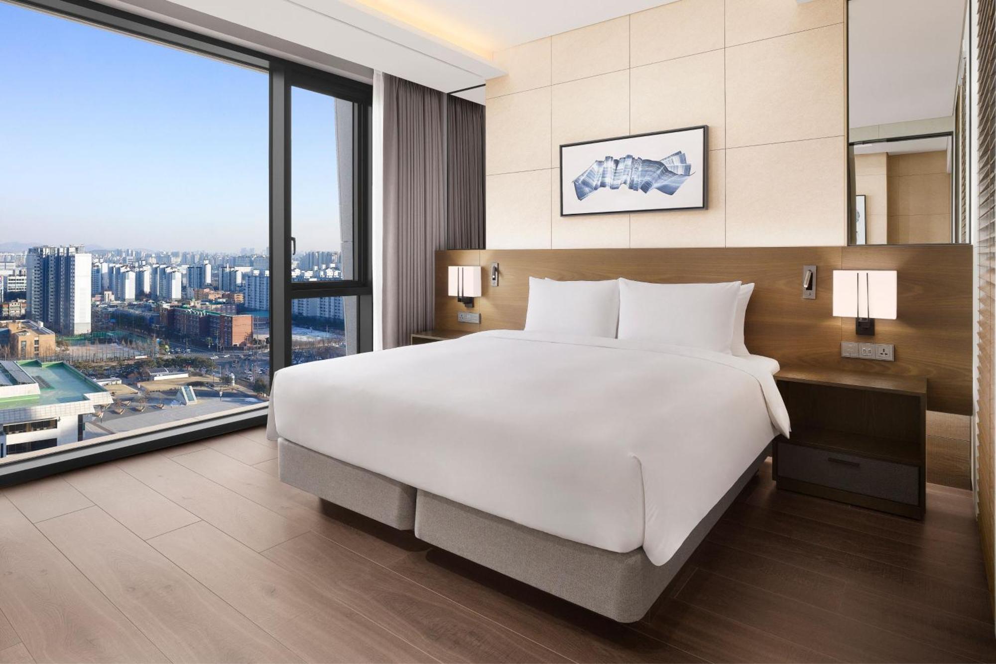 Four Points By Sheraton Suwon Exterior photo