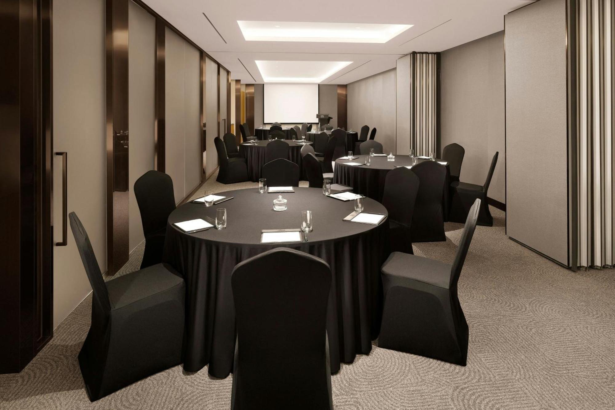 Four Points By Sheraton Suwon Exterior photo